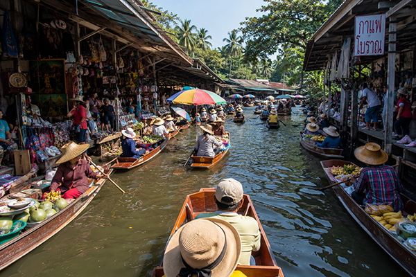 ตลาดน้ำดำเนินสะดวก